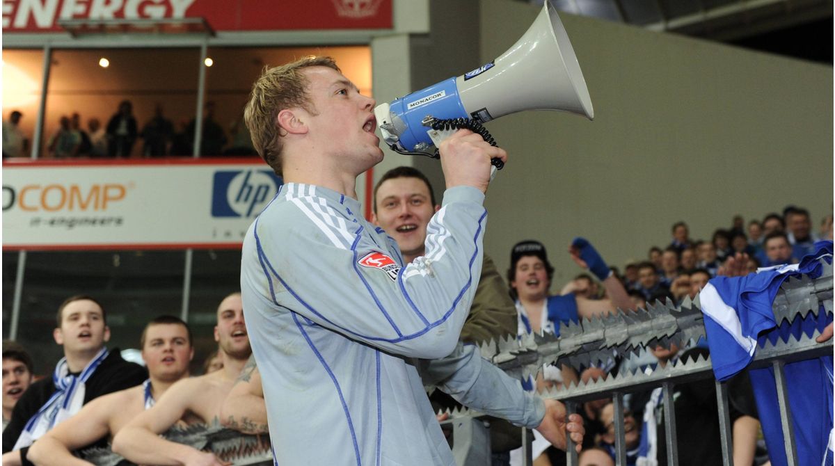 When Neuer's transfer caused anger - | 