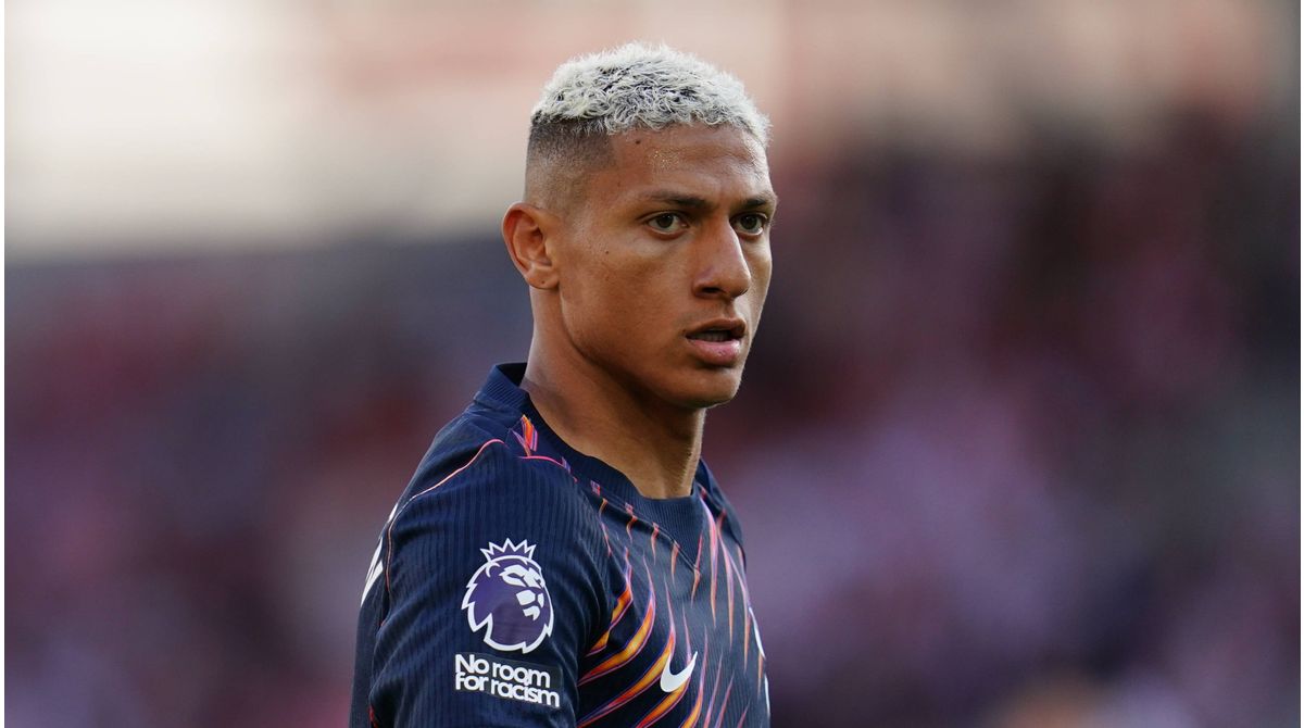 Trabzonspor submit Richarlison transfer bid as star may still leave Spurs