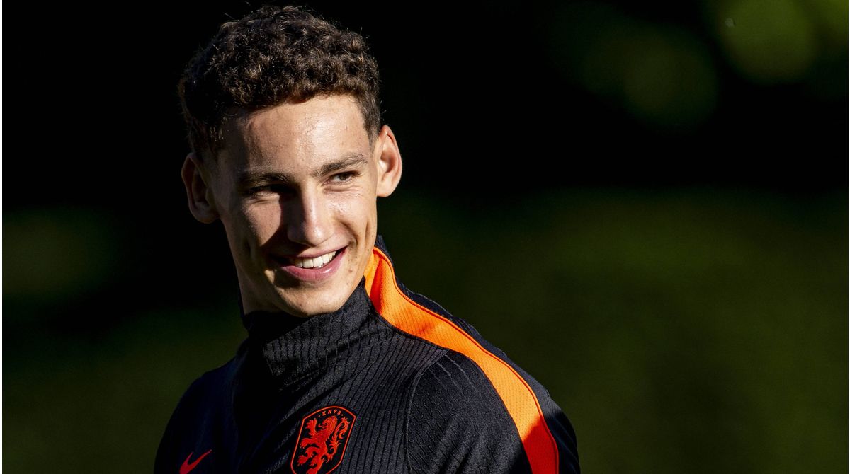 Wie Maldini und Chicharito: van Bommel vor Drei-Generationen-Rekord – ...