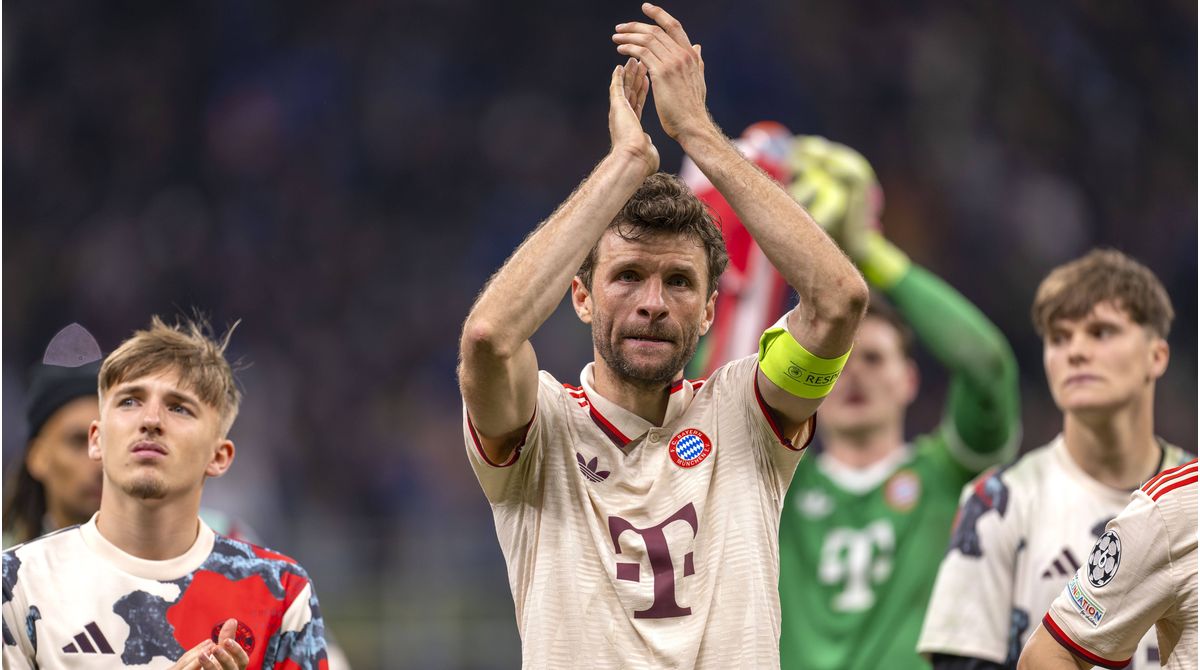 Müller feels no stress when deciding on his future - | 