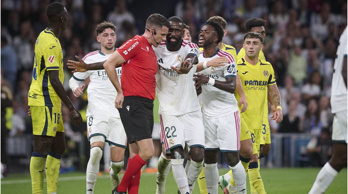 Vinicius Jr. sees red and apologizes after Villarreal match