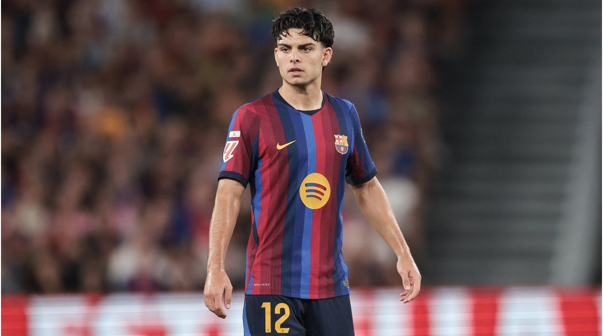 Barcelona extends contract with homegrown talent Espart - | Among ...