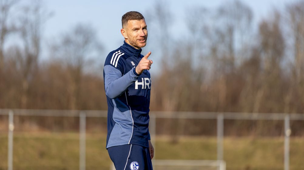 Edin Dzeko bei Schalke vorgestellt: „Habe den ersten Kontakt gesucht“