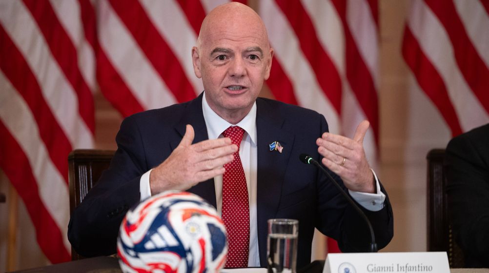 Nach massivem Widerstand: FIFA gibt Investorenpläne auf