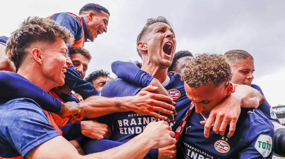 PSV macht Ajax-Debakel perfekt: Titel nach Aufholjagd verteidigt