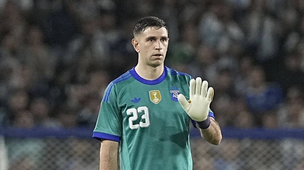 Emiliano Martínez Emiliano Martínez