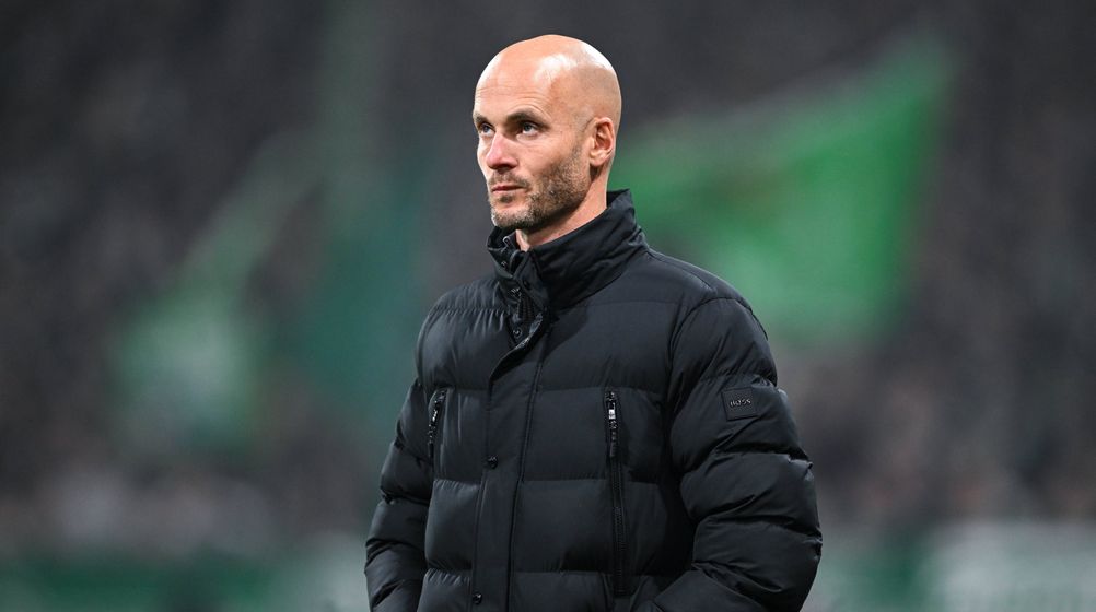 Schnelles Comeback von Simonis? Ajax kontaktiert Ex-Wolfsburg-Trainer