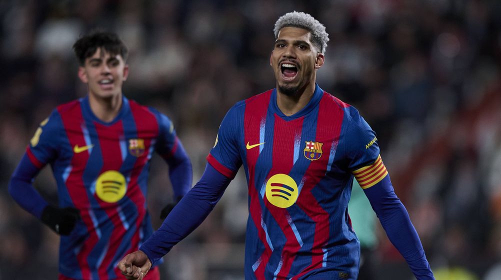 FC Liverpool leiht Verteidiger Araujo vom FC Barcelona – Hohe Kaufoption