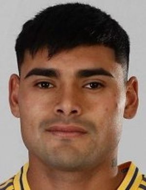 Walter Molas, Defensor central