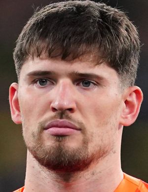 Gregor Kobel - 選手プロフィール 25/26 | Transfermarkt