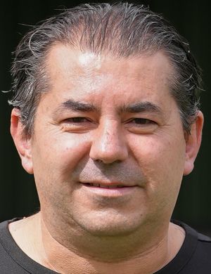 Cüneyt Özkan